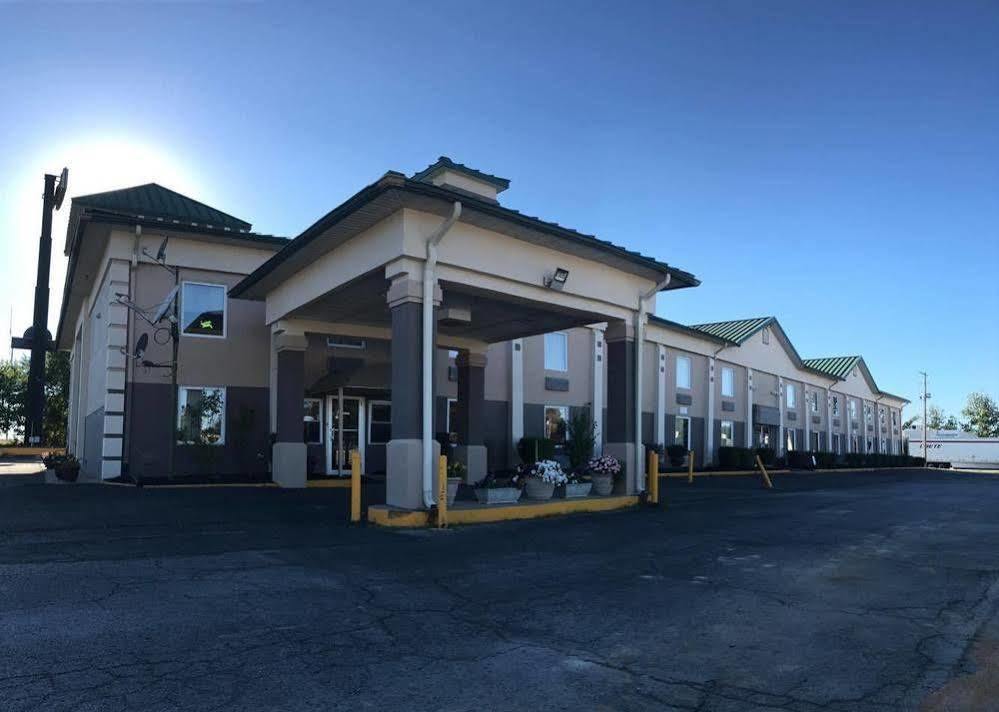 Country Garden & Suites-Benton Exterior photo
